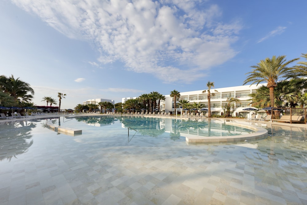 Grand Palladium Palace Ibiza Resort & Spa - Aéroport d'Ibiza (IBZ)
