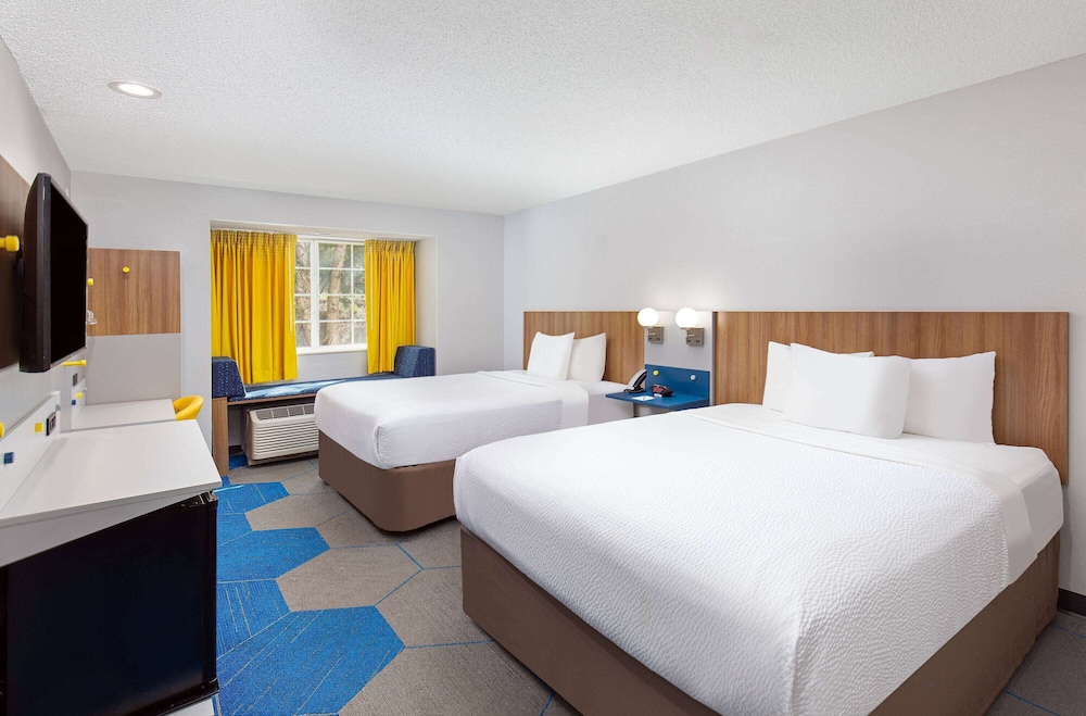 Microtel Inn And Suites By Wyndham Columbus North - Columbus, GA