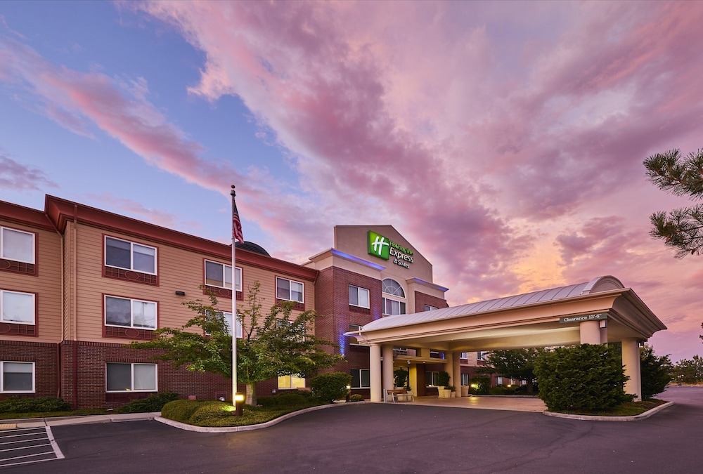 Holiday Inn Express Hotel & Suites Medford-central Point, An Ihg Hotel - Jacksonville, OR