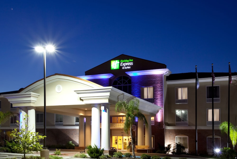 Holiday Inn Express - Spring Hill FLORIDA, an IHG Hotel - Weeki Wachee, FL