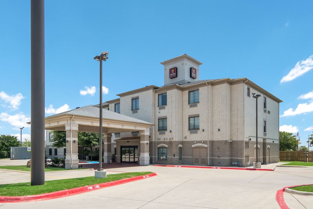 Clarion Inn & Suites Weatherford South - Weatherford