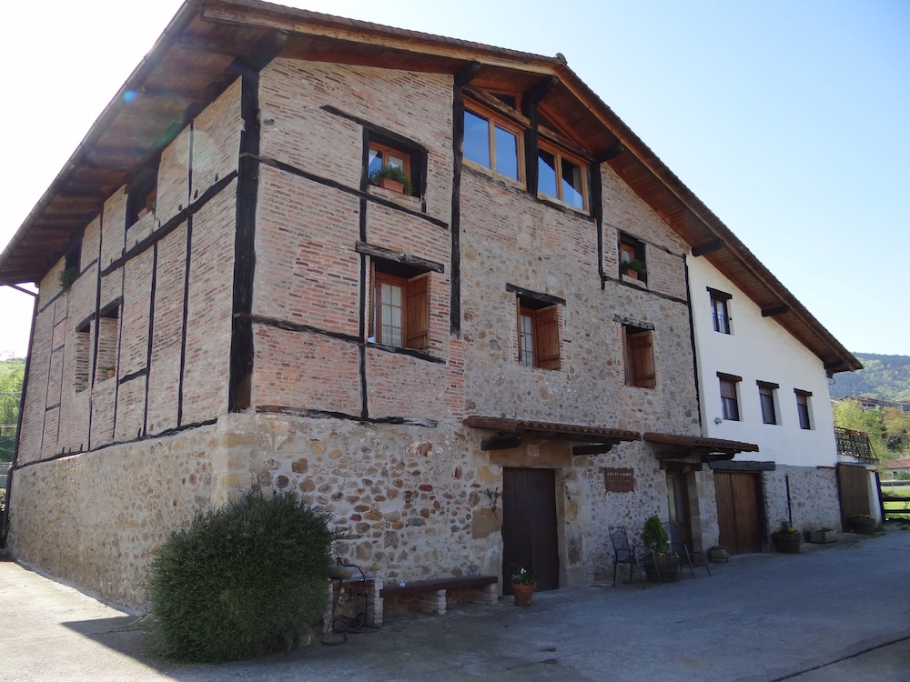 Agroturismo Y Apartamentos Ondarre - Pays basque