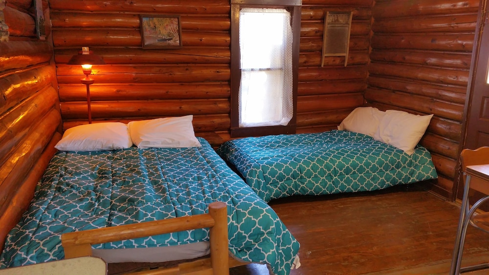 100yr Old Log Cabin On Autrain River Near Pictured Rocks And Lake Superior - Au Train, MI