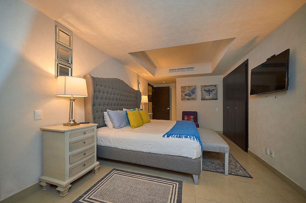Brand New Beachfront 2 Badezimmer, 1 Schlafzimmer Mit Meerblick Und Großem Balkon - Puerto Vallarta