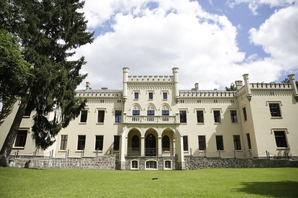 Romantik Hotel Schloss Reichenow - Buckow