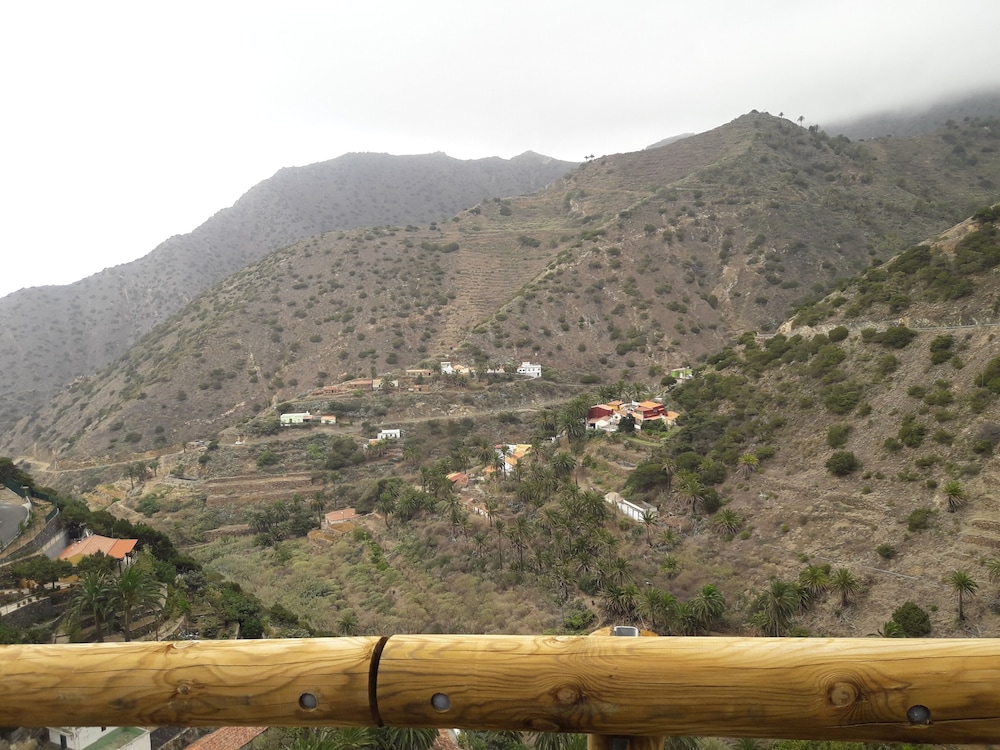 Ferienhaus Mit Terrasse Eingebettet In Eine Wunderschöne Landschaft - La Gomera
