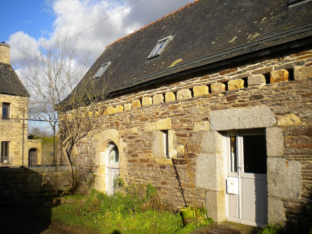 Coquette Maison Dans Un Domaine A Caractère Historique - Bretagne
