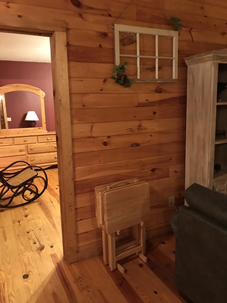 Cheerful 3 Bedroom Cabin With Indoor Fireplace - Jasper, GA