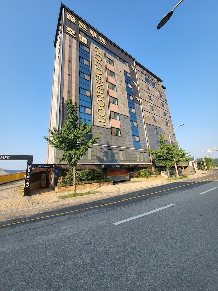 Goldenroot Hotel In Gimhae - Busan