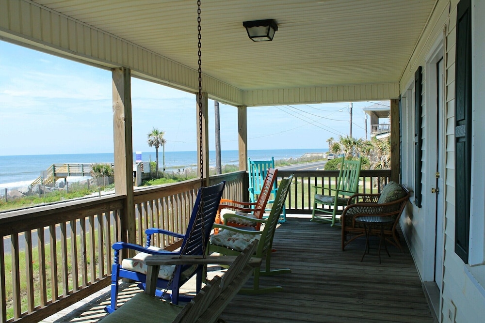 Oceanfront! Christmas Available! Perfect House For Family! - Folly Beach, SC
