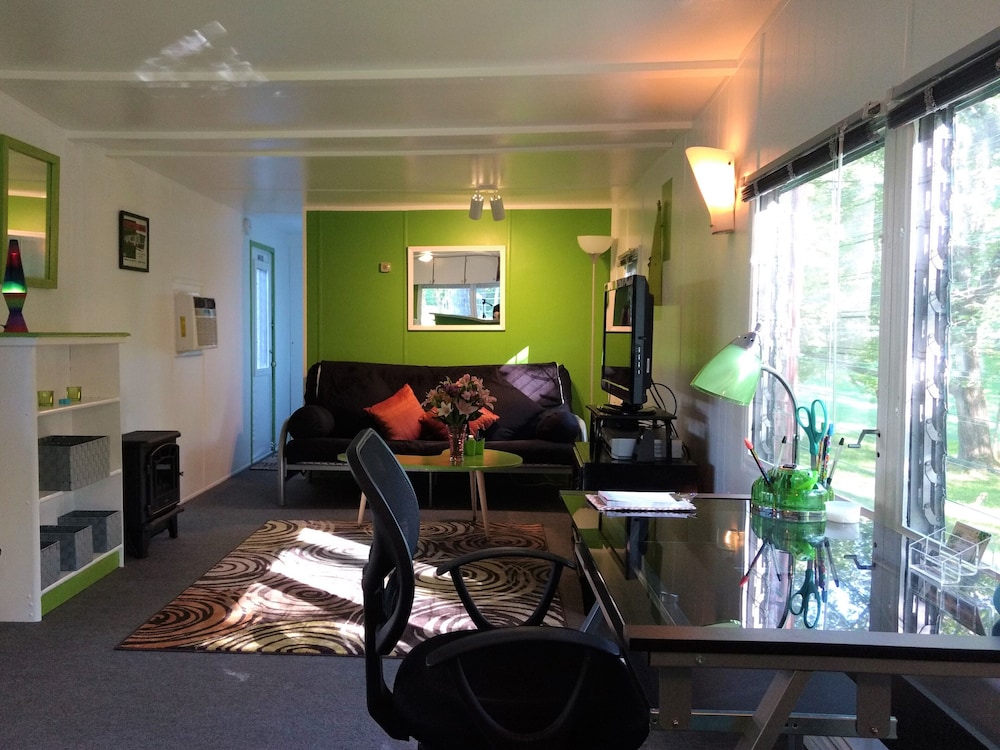 Saugerties/woodstock Area - Private Home In A Gorgeous Country Setting! - Germantown, NY