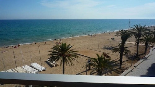 3 Bedrooms Appartement At Calafell 5 M Away From The Beach With Sea View Terrace And Wifi - Coma-ruga