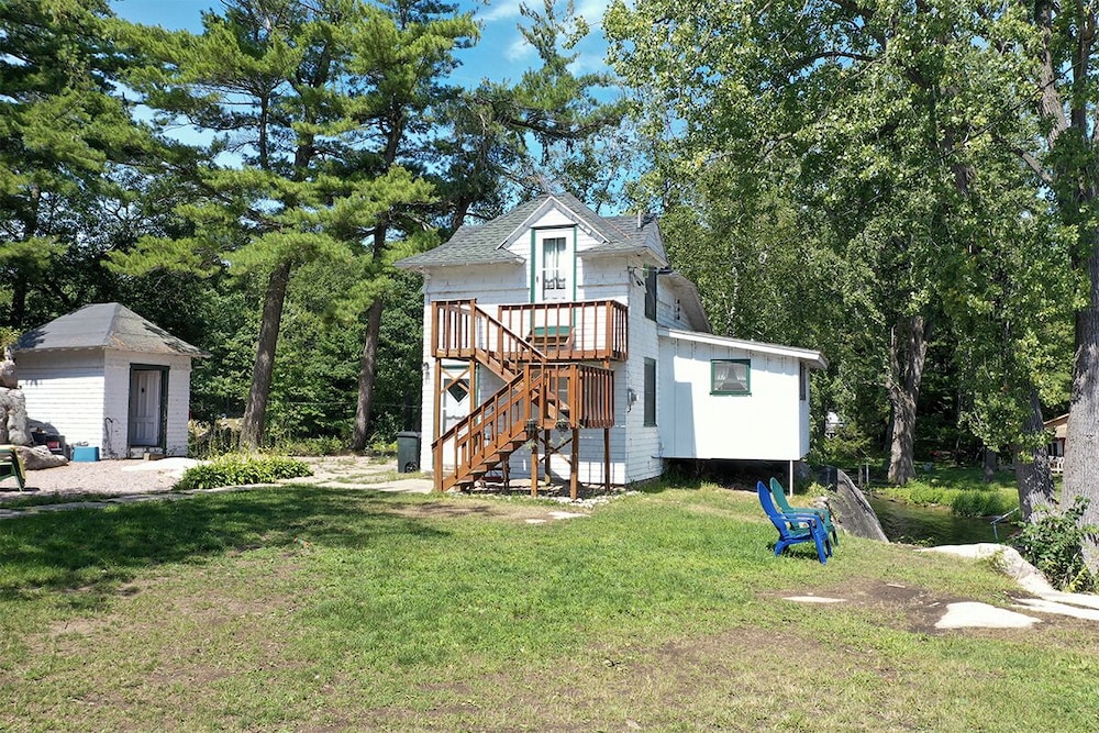 Family Friendly Cottage On Private Island - Grass Point State Park, Alexandria Bay