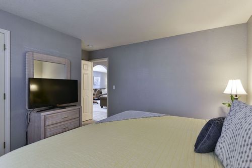 Top Airbnbs & Vacation rentals in Reeds Spring, MO cozycozy