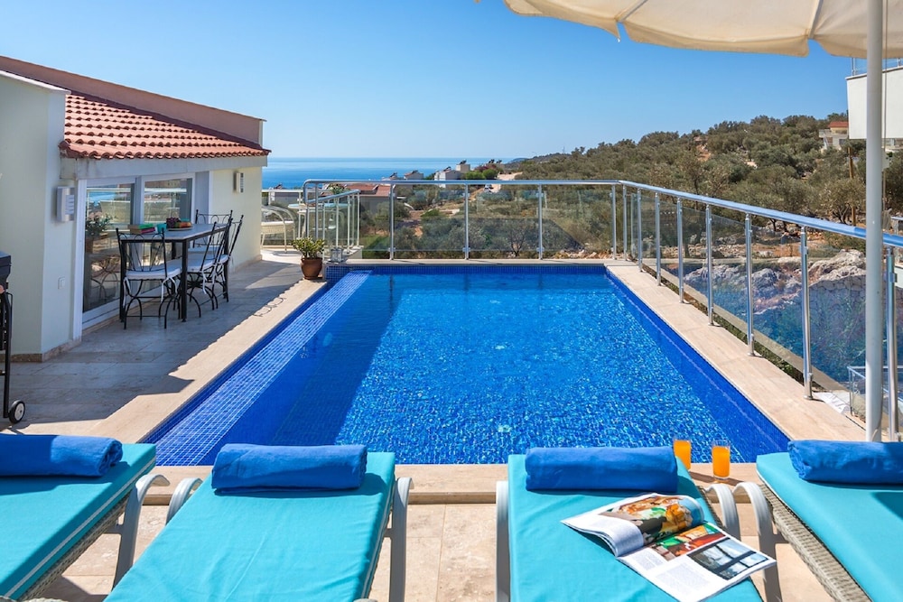Schöne Romantische Luxus Atemberaubende Aussicht, Private Pool Auf Dem Dach, Geräumige Moderne - Kalkan