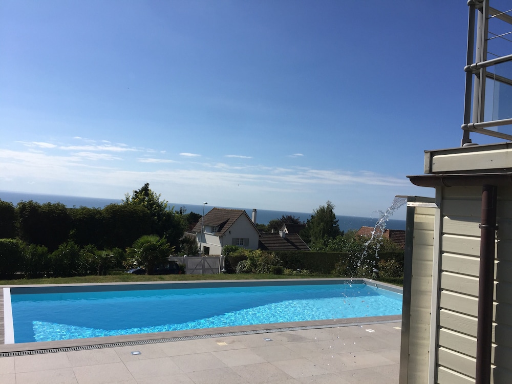 Deauville (Blonville) Sea View Luxury Property - Blonville-sur-Mer