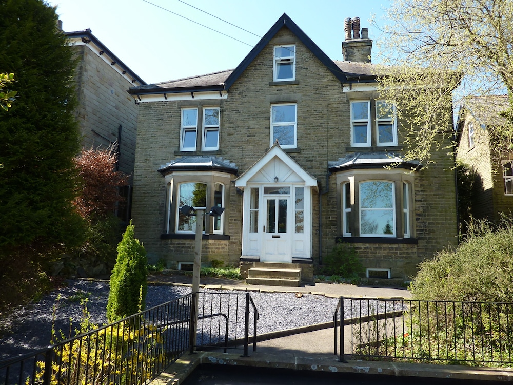 Spacious Stylish House For Group Stays In  Beautiful Buxton, Pet Friendly. - Buxton