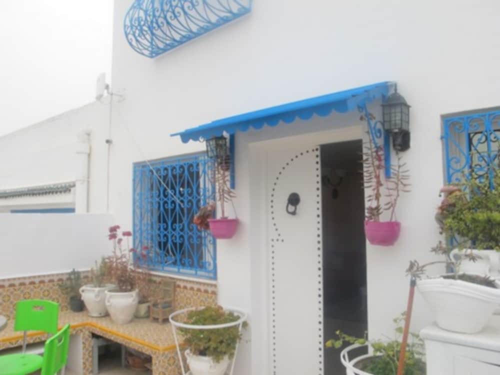 In Sidi Bou Said / Spacious Triplex With Beautiful Terrace - Tunisia