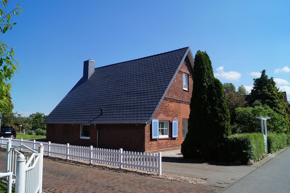 Family Vacation On 170m², Near The Beach, Restored Farm Cottage. Wlan - Stade