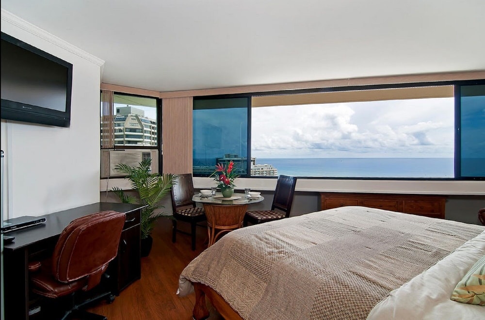 Spektakuläre Ocean View Condo -Special $ 99- Kostenloses Parken - Lizenziert / Legal - Honolulu, HI