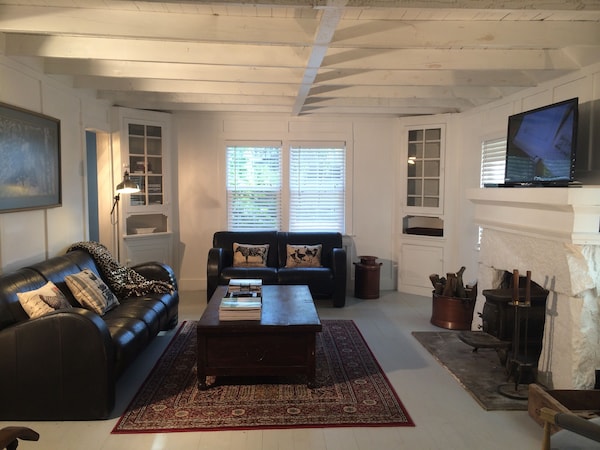 Chic Historic Cottage In The Heart Of 3 Rivers - Voted Best Vacation Rental 2015 - Three Rivers, CA