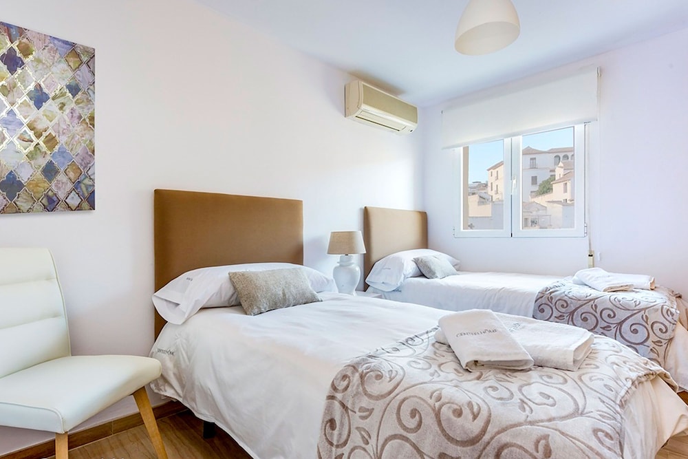 Bright Apartment With Exclusive Views. Plaza Nueva - Armilla