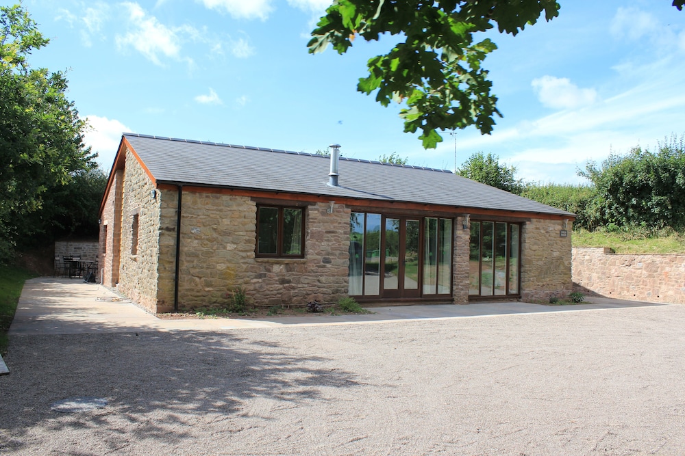 Beautiful Secluded Wye Valley Converted Barn, In Woodlands - Forest of Dean