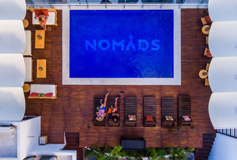 Nomads Hotel, Hostel & Rooftop Pool - Cancún