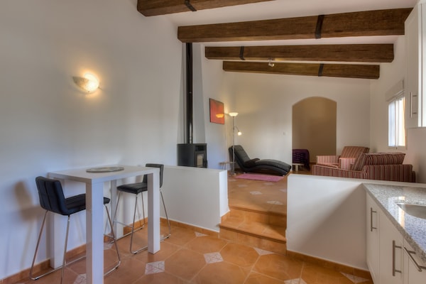 Villa Damara, Luxury Holiday Apartment Cereza, For A Relaxing Holiday! - Albox