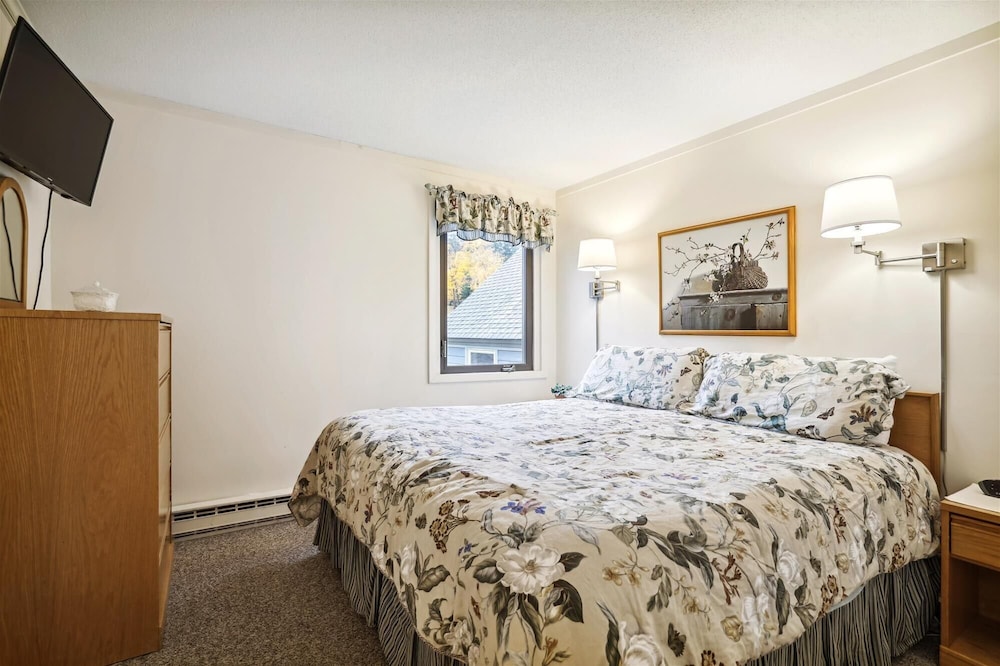 Comfortable One Bedroom Condo. It Offers Killington's Best Value On Top Of The Mountain F5 - 버몬트