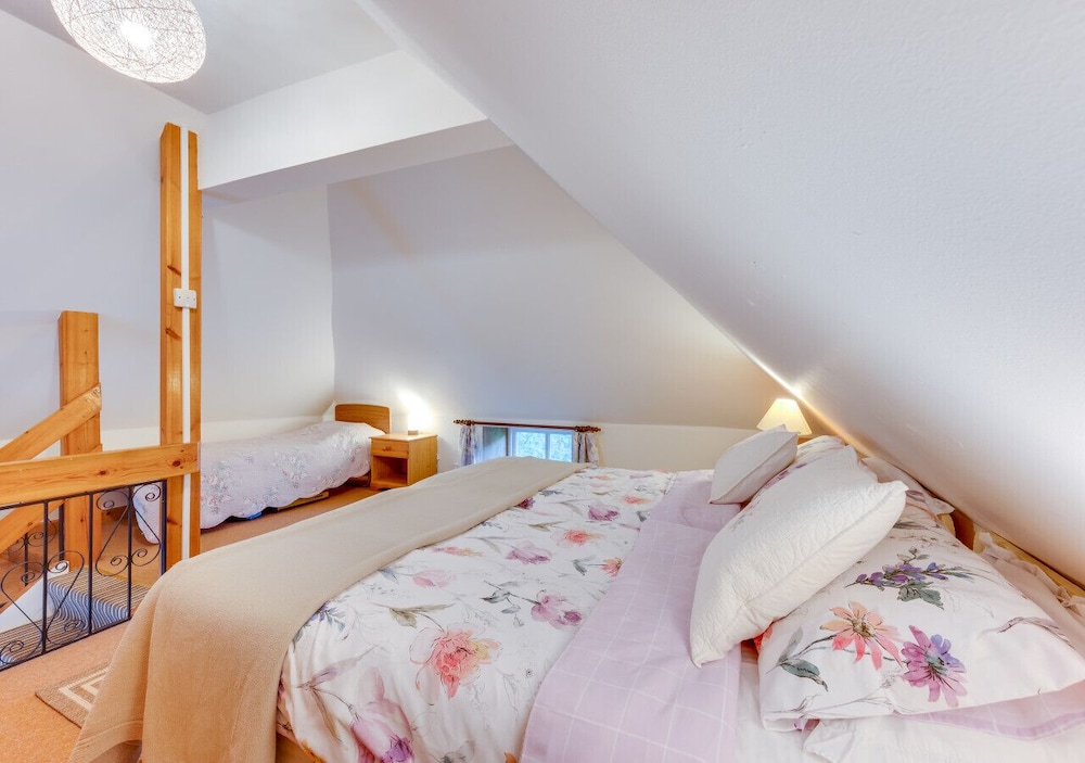 Little Barn - One Bedroom House, Sleeps 2 - Norfolk