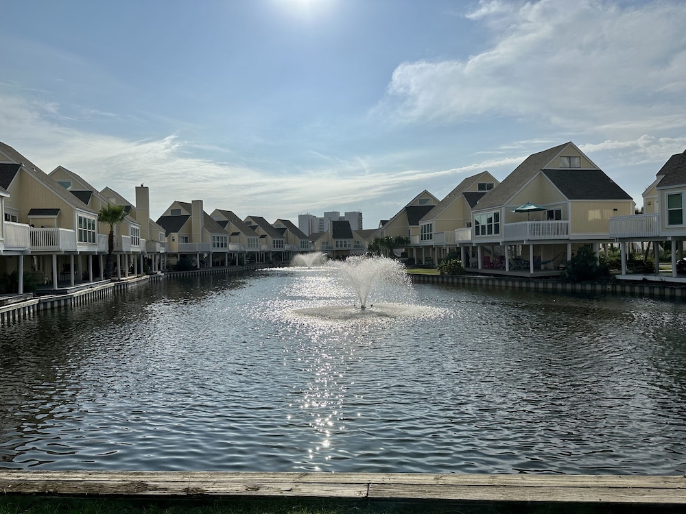 Condo #8115 Is A Recently Updated Studio That Has It All! - Niceville, FL