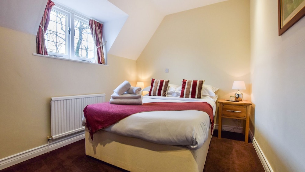 A Sudeley Castle Cottage That Sleeps 4 Guests  In 2 Bedrooms - Winchcombe
