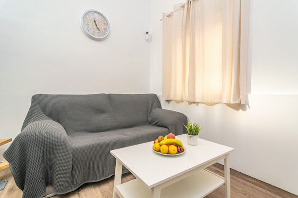 Centric - Modern Townhouse With Nice Terrace In The Heart Of Palma. Free Wifi - Can Pastilla