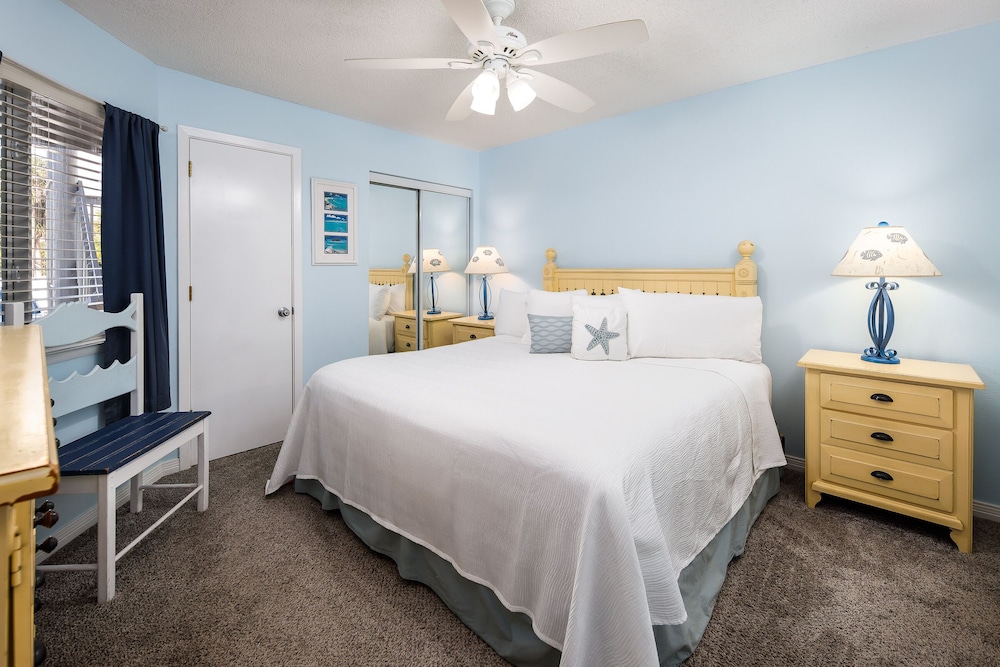 Island Sands 103 Convenience At It's Finest! Gulf Front, Ground Floor! - Mary Esther, FL