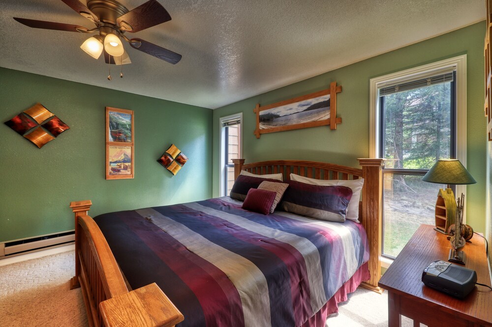 Cozy Golf-view Condo With Pools, Hot Tub & Gym - Nearby Ski & Lake Access - McCall, ID