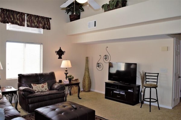 Mountain View Mesquite Vacation Rental With Private Balcony - Mesquite, NV