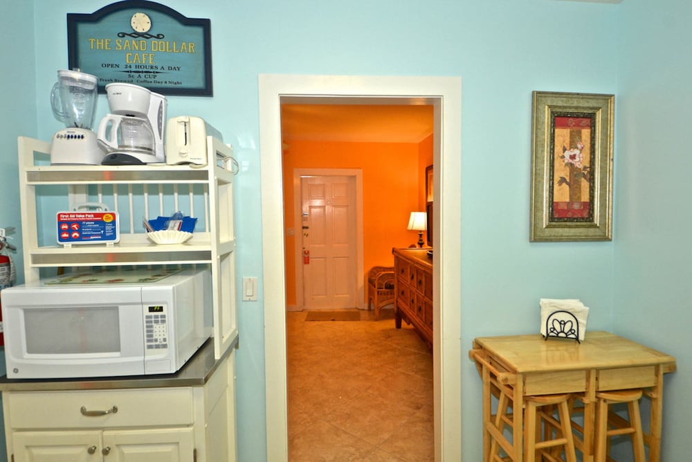 Cute Dog-friendly Cottage With Patio And Wifi - Amazing Central Locale - Fort Zachary Taylor Historic State Park, Key West