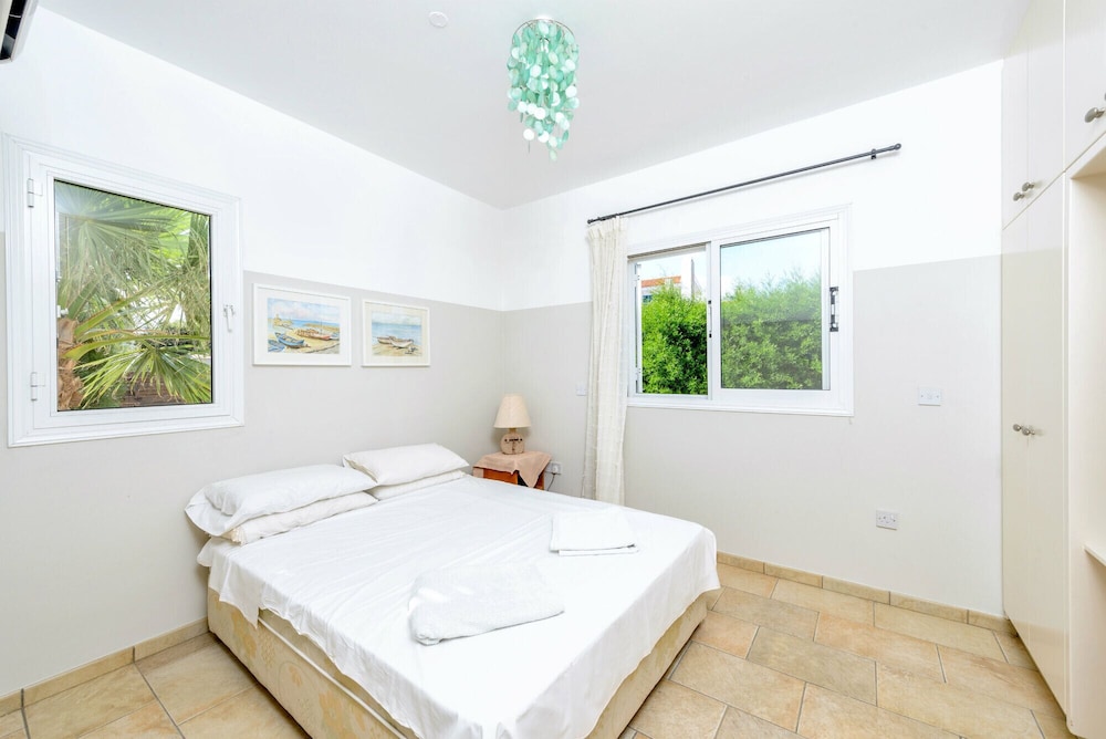 Villa Marilena - A 3 Bedroom Cozy Holiday Home With Private Pool - Protaras