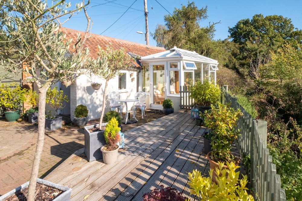 Pretty Cottage Studio Set In Lovely Countryside Close To The Heritage Coast - Suffolk