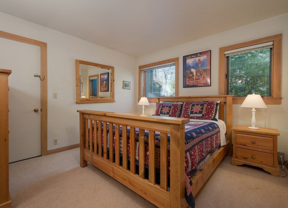 Un Acogedor Primer Piso, Condominio De 2 Dormitorios En Teton Village - Jackson Hole, WY