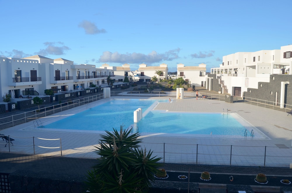 Charming Duplex Apartment In A Luxury Complex. At. Pool Repair 01/2023 - Costa Teguise