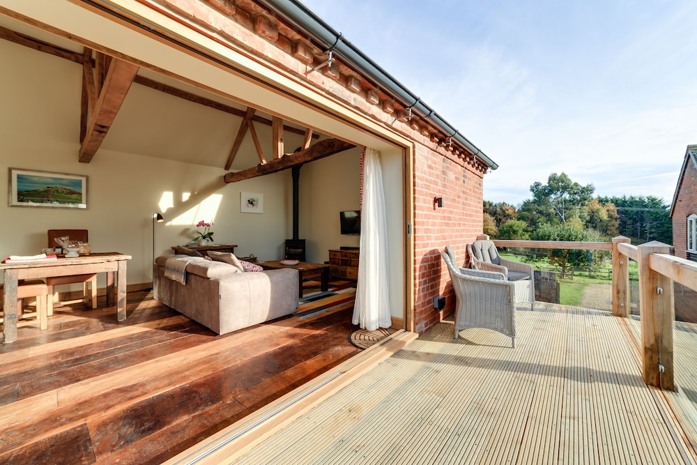 The Stables And Hayloft, A Luxury Romantic Country Holiday Home - Gloucestershire