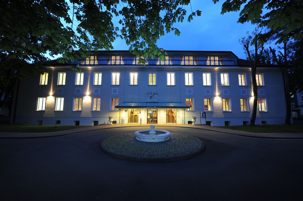 Hotel Der Lindenhof - Gota