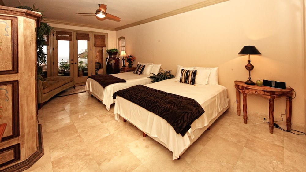 Luxury Pedregal Villa Overlooking Pacific Ocean 
Featured On Staycations S2 E1 - Cabo San Lucas