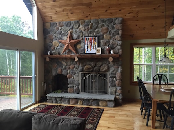 Perfect Evl Getaway! Private 4-bedroom Chalet With Breathtaking Views! - State of New York