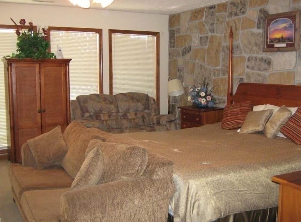 Relax In Peaceful Cabin, Free Wi-fi, Beautiful View, Special For March145.-110. - Townsend, TN