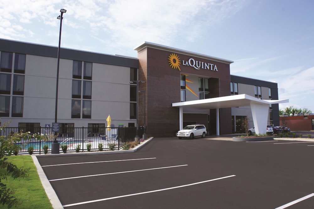La Quinta Inn & Suites By Wyndham Columbus Ms - Mississippi