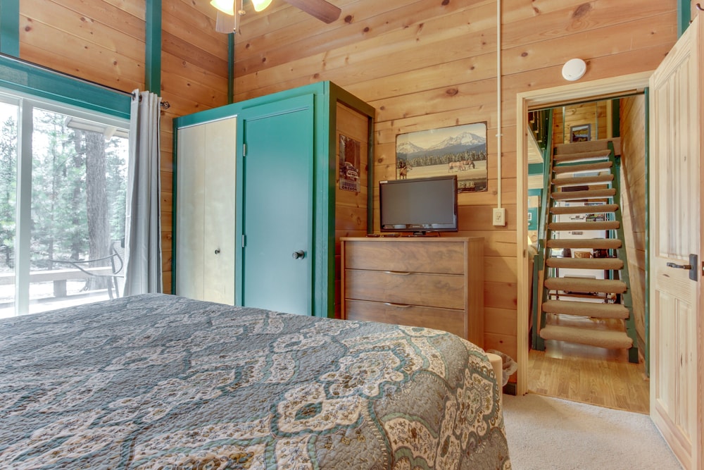 Cabin With Eight Sharc Passes, Access To Shared Pools, Hot Tub & Other Amenities - Oregon