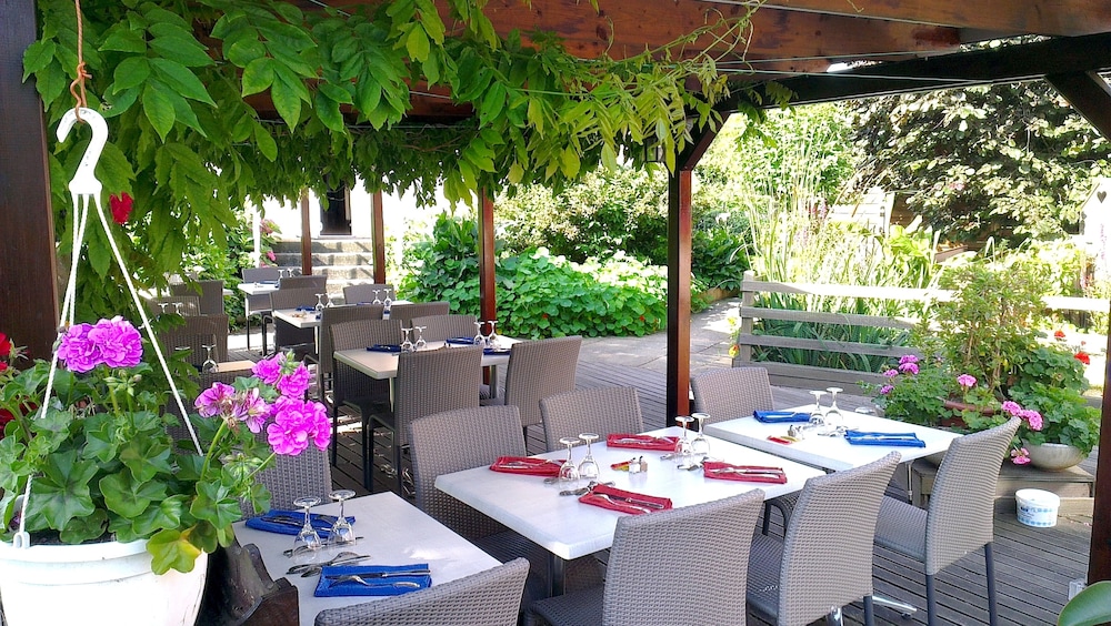 Hôtel Restaurant L'unique - Lyons-la-Forêt